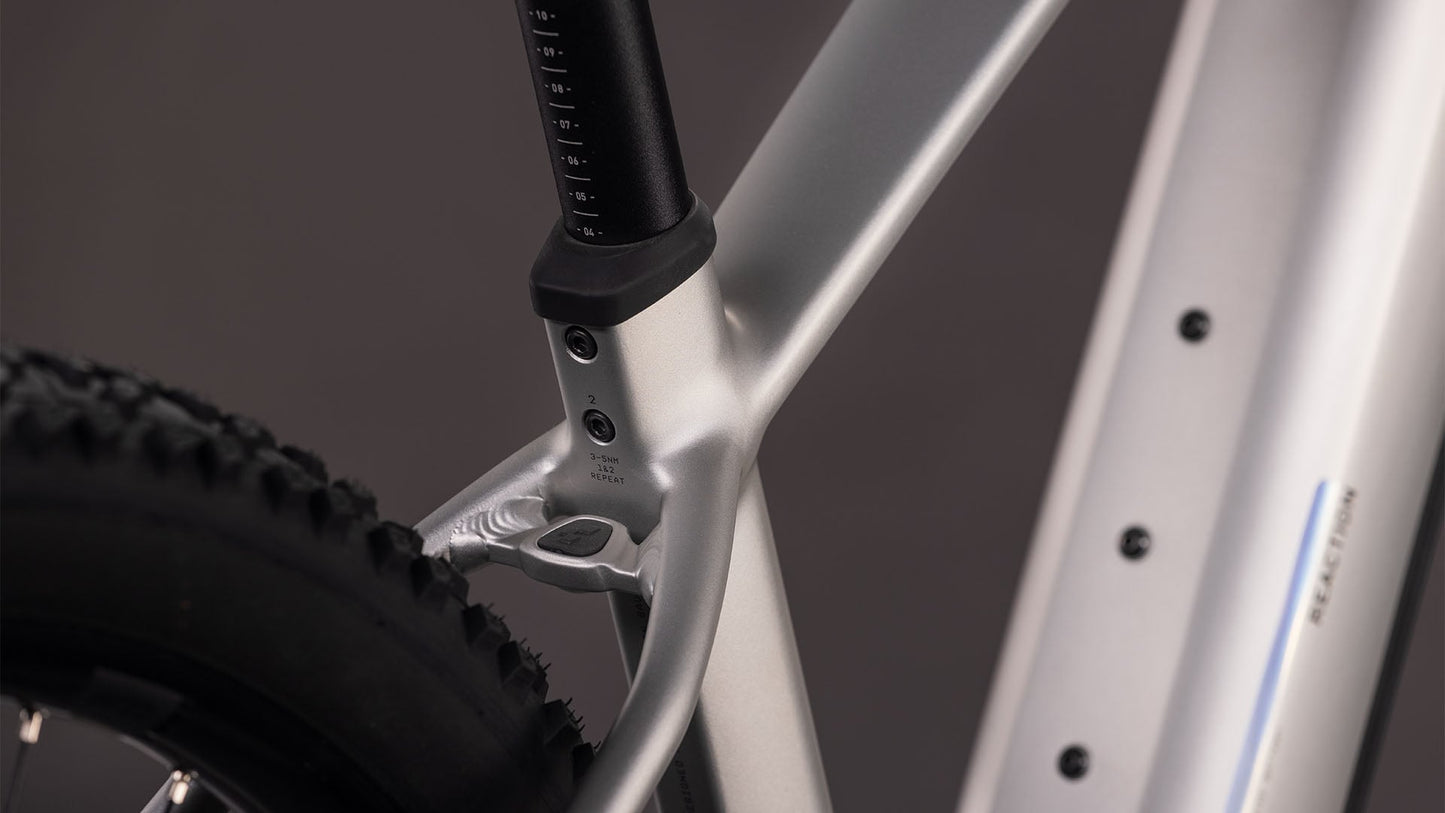 Cube Reaction Hybrid ONE 800