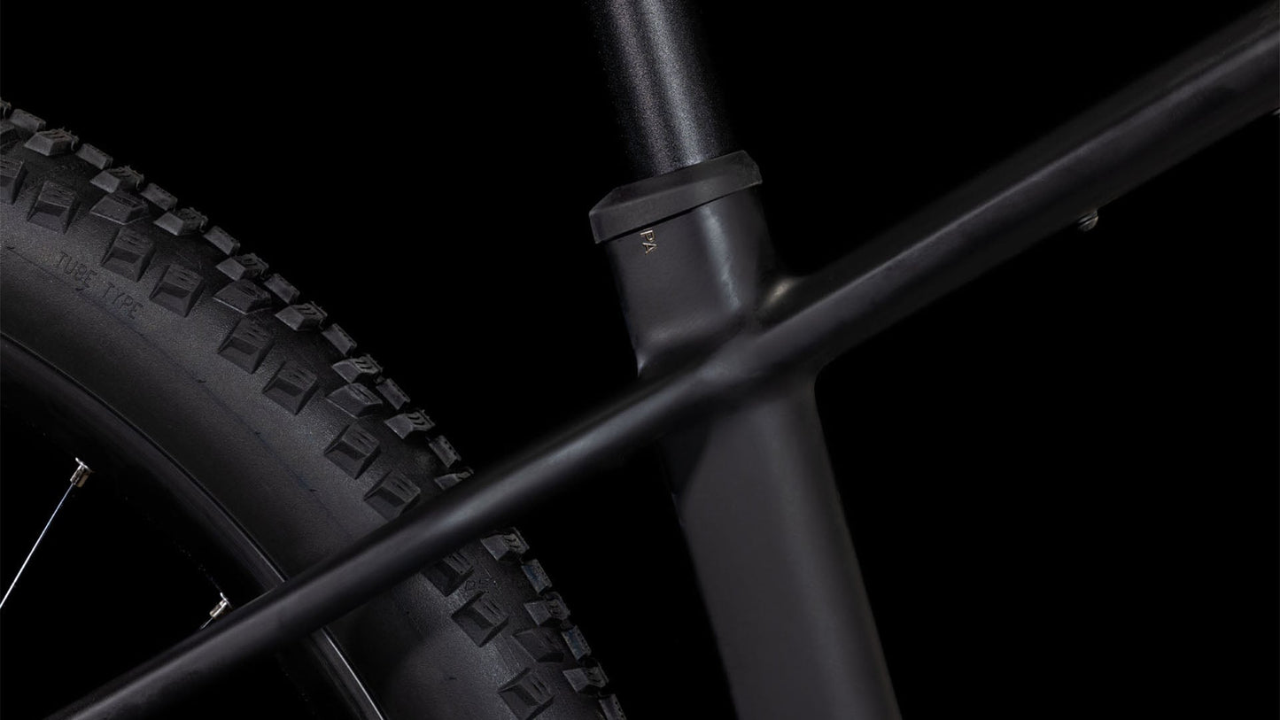 Cube Reaction Hybrid ONE