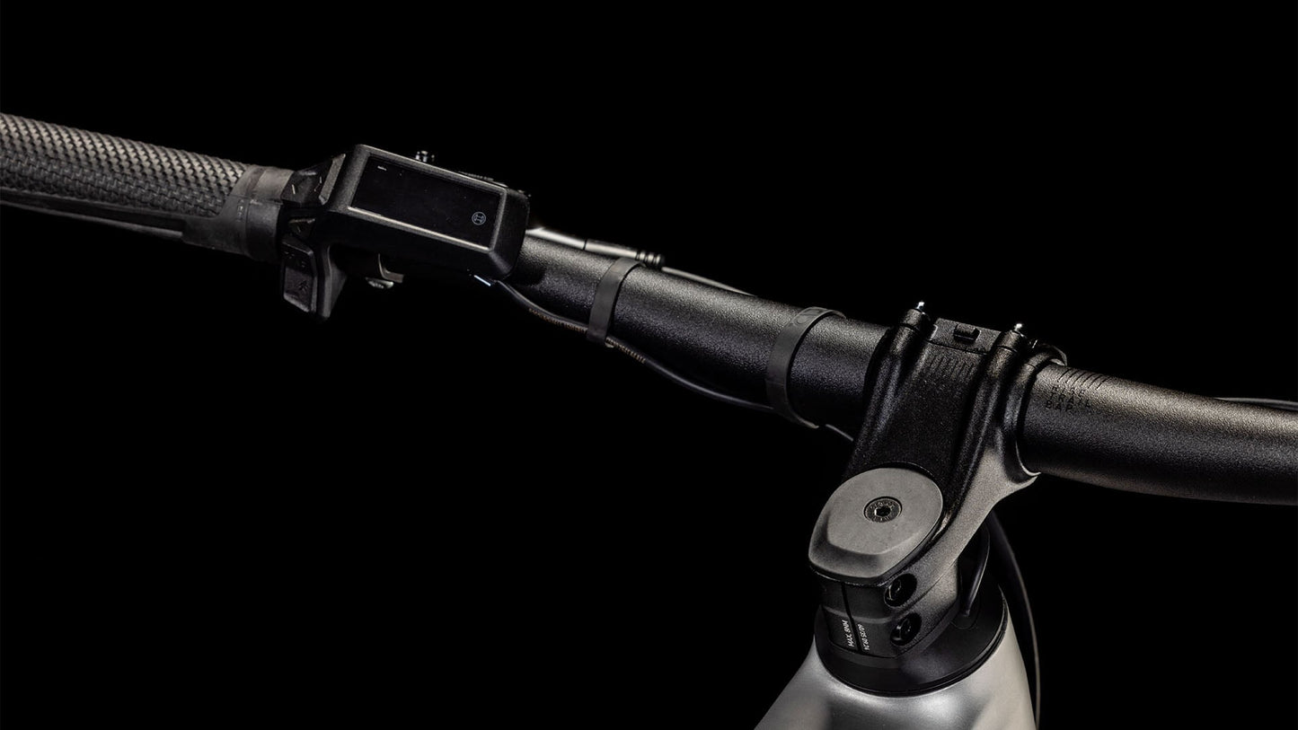 Cube Reaction Hybrid ONE