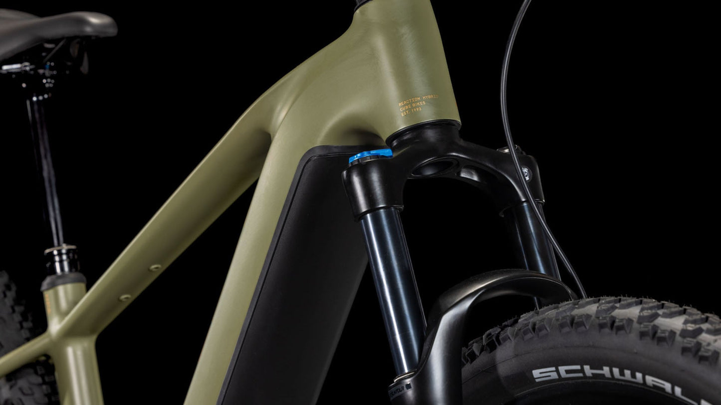 Cube Reaction Hybrid Pro 800