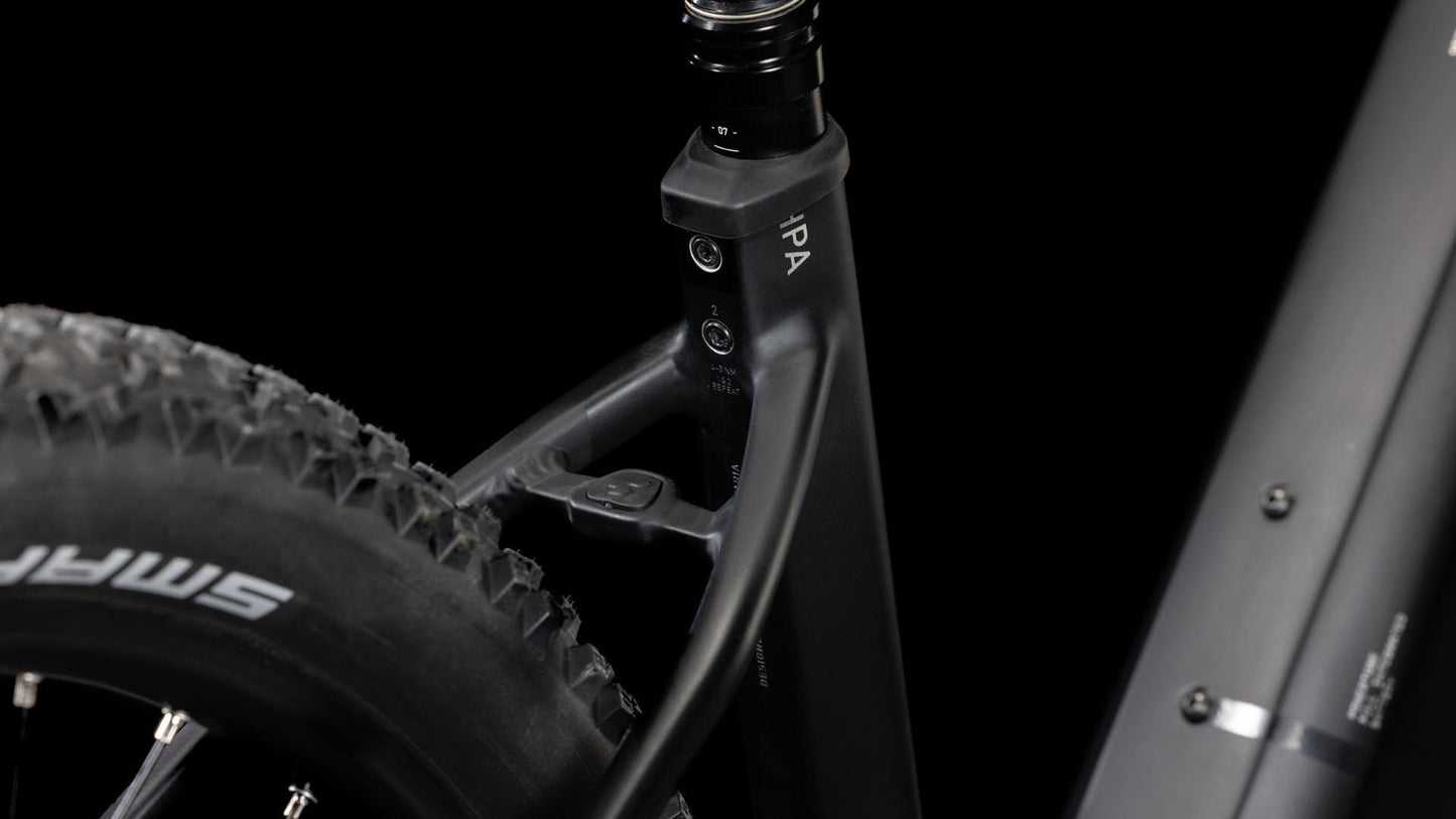 Cube Reaction Hybrid Race Wave