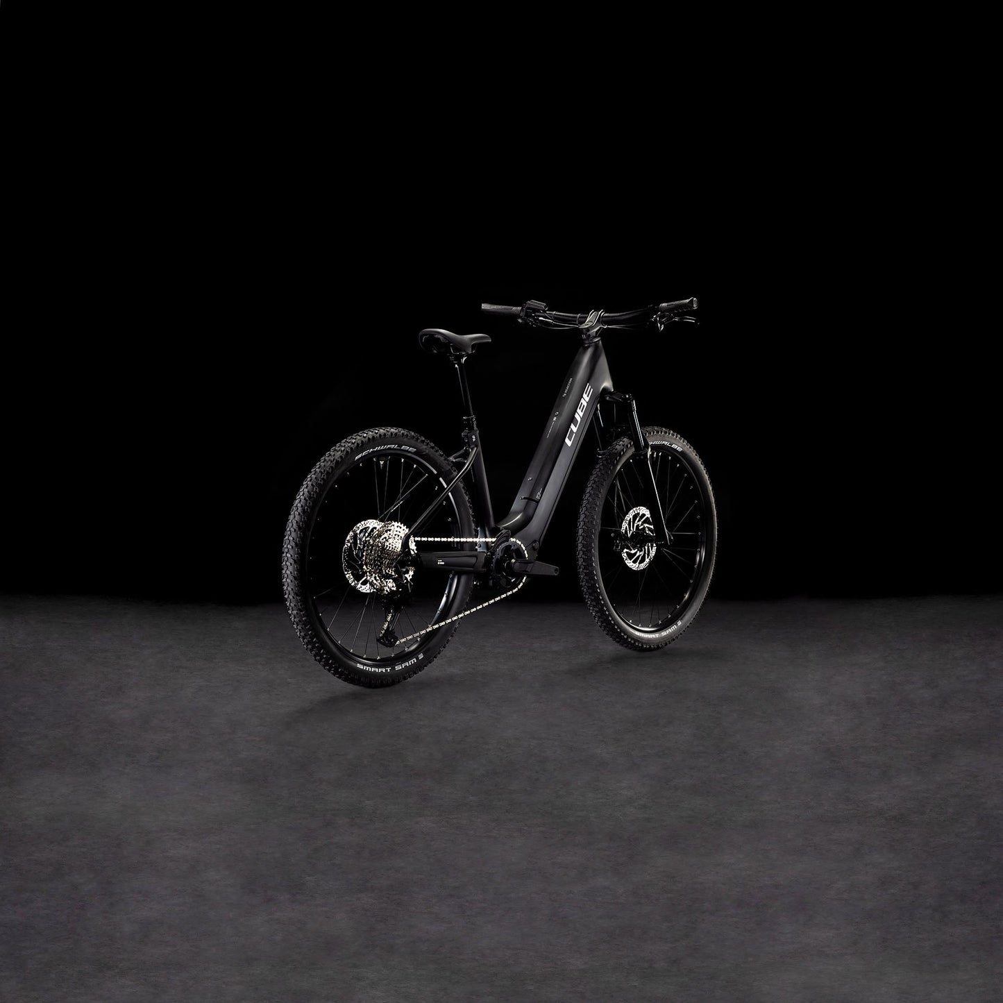 Cube Reaction Hybrid Race Wave