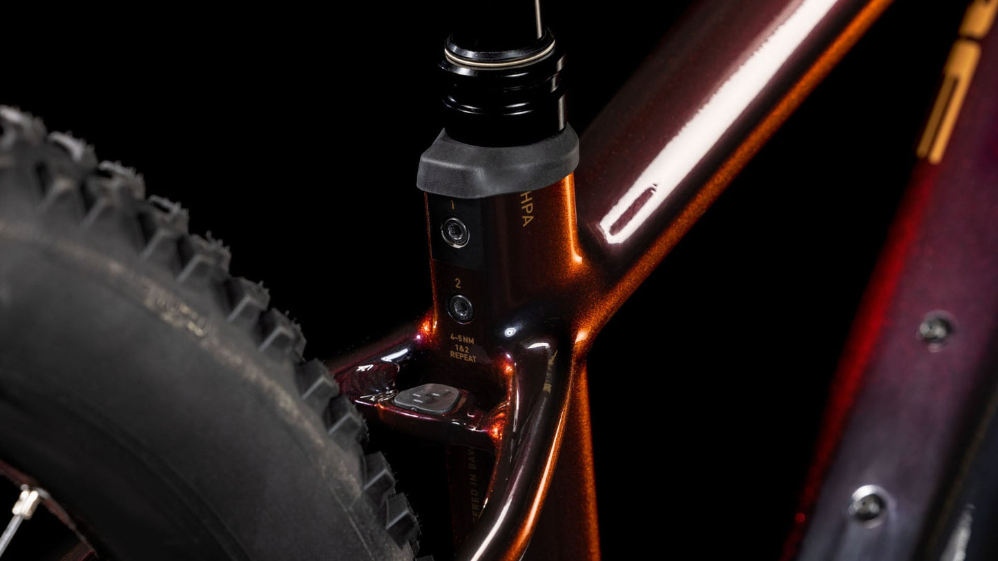 Cube Reaction Hybrid SLT